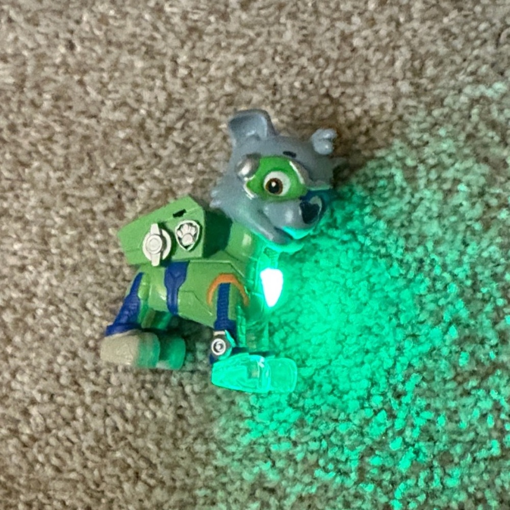 Paw Patrol Rocky mighty pups charged up Light-Up Figure